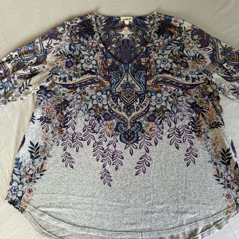 ONE WORLD Floral Boho V-neck Gray, Purple, Blue 3/4 Sleeve Blouse - Picture 2 of 14